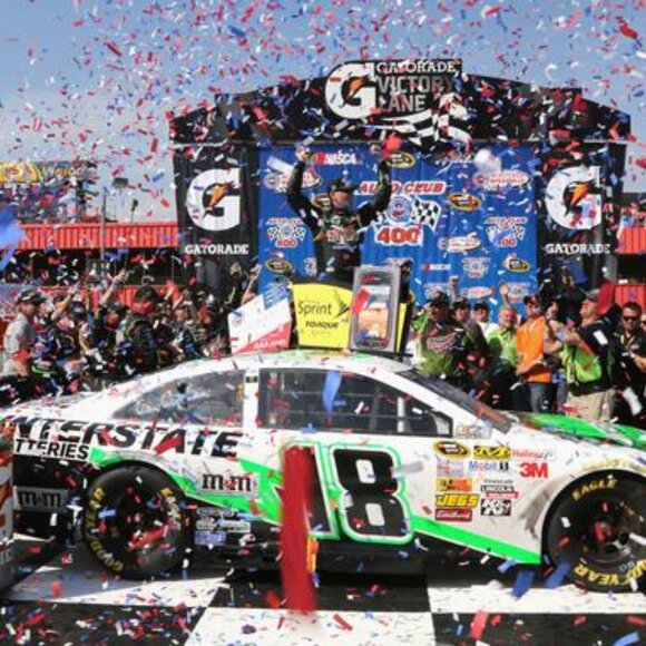 Meet your Posher - Picture 3 of 5